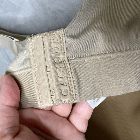 Cacique Lightly Lined No-Wire Bra Womens 50C Tan Beige Lined Adjustable - Picture 3 of 6